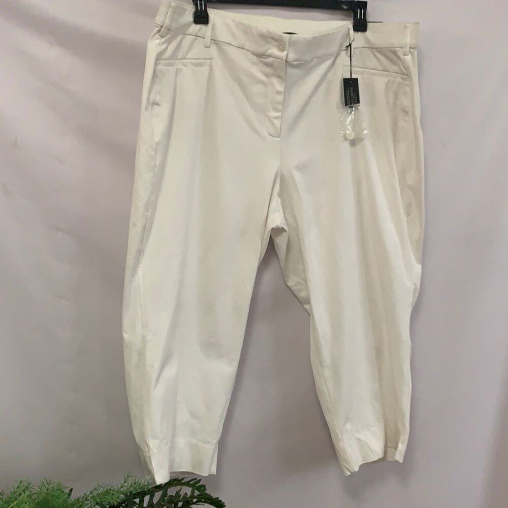 NWT LANE BRYANT THE LENA WHITE CAPRI SIZE 28in